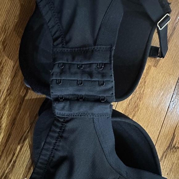 Cacique Black Bra with Multicolor Floral Design - Picture 5 of 5